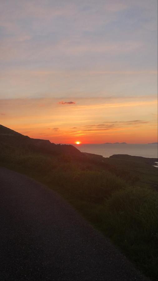 Cuas A' Gamhna Bed & Breakfast Valentia Island Exterior photo